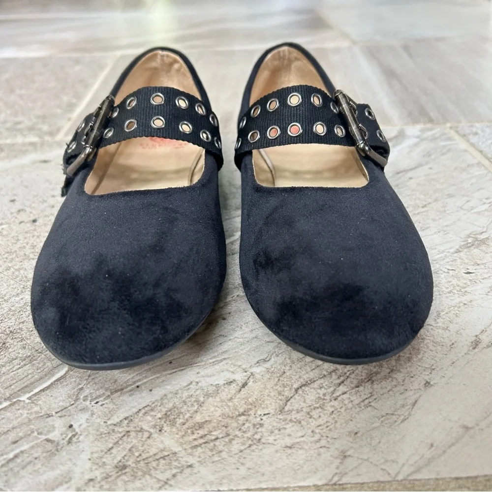 Blublonc Black Velvet Mary Jane Flats, Oversized Strap Detail Size 37 EU/ 6 US
